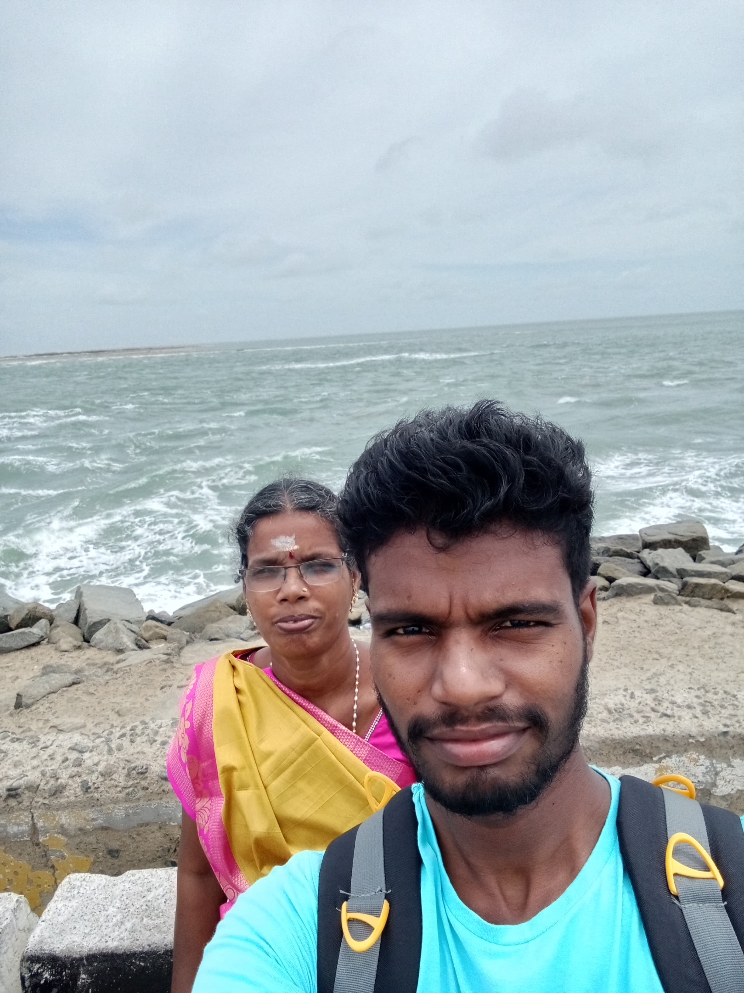 Hemath and mom at Dhanushkodi