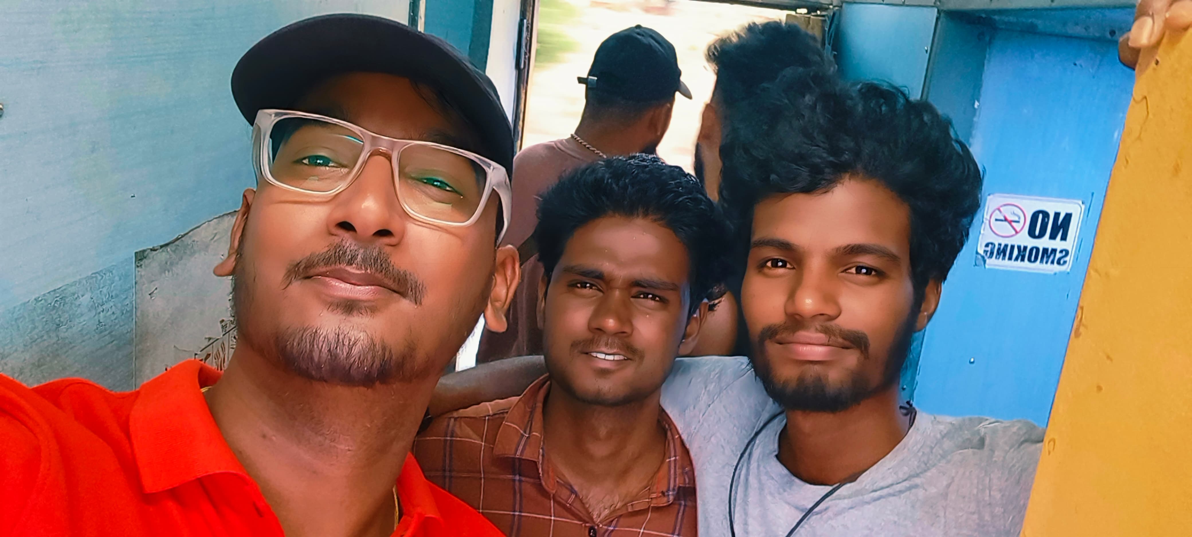 Hemath, Pavan and Karthi in train